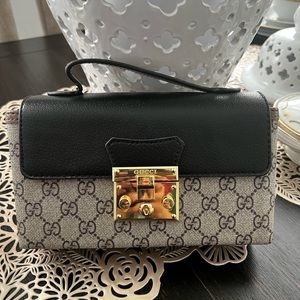 Cute purse with shoulder strap